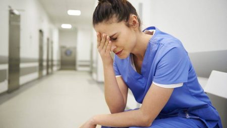 Eğitim Hakkı Engellenen Dr. İlkay Çelik’in Yanındayız”